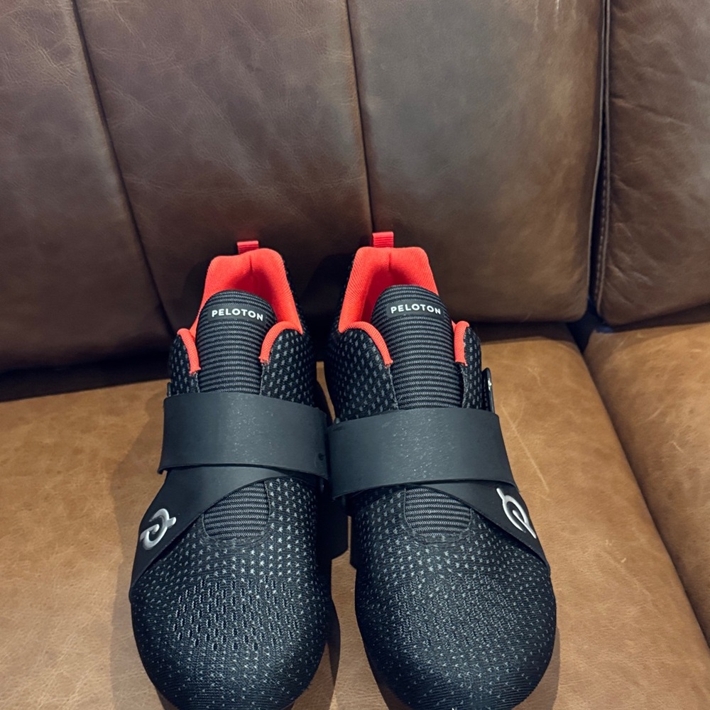 Size 11 Like New Peloton Black Cycling Shoes with Red Highlights